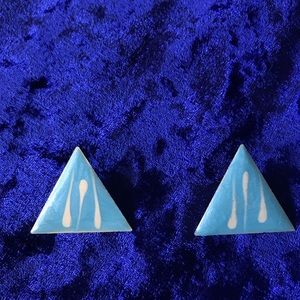 Triangle earrings
